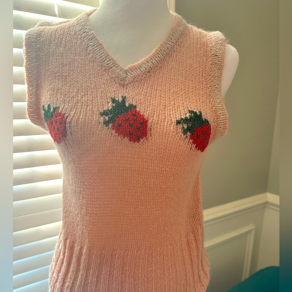 Kimchi Blue pink knit vest